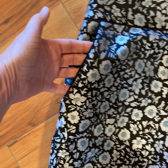 Ann Taylor Loft Sz skirt - Picture 4 of 7